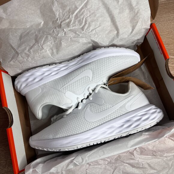 Nike Revolution 6 Men's Road Running Shoes - Picture 2 of 8